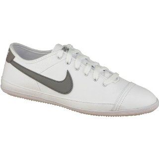 Nike Flash Leather White 441396 130: Sport & Freizeit