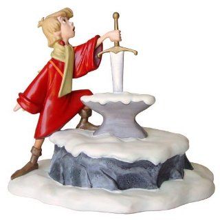 WDCC Seizing Destiny Arthur (Sword in the Stone) Figure: Toys & Games