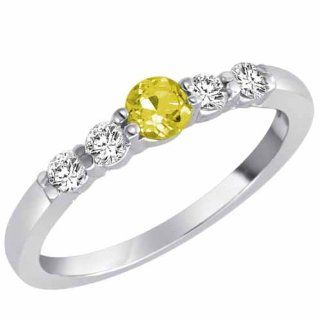 DivaDiamonds CGR050LQW8:10K White Gold 5 Stone Center Graduated Lemon Quartz and Diamond Band Ring (2/5 ctw)   Size 8: Diva Diamonds: Everything Else