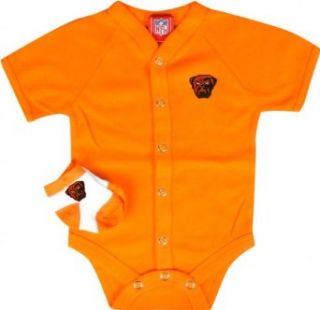 Cleveland Browns Team Color Newborn/Infant Creeper and Bootie Set   6 9 months: Clothing