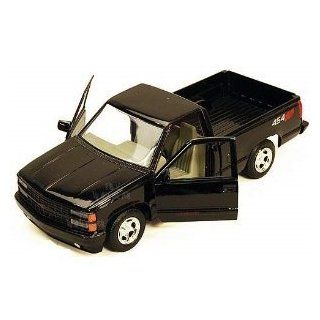 1992 Chevrolet SS 454 Pickup Truck Black 1/24 73203: Toys & Games