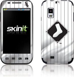 MLB   Chicago White Sox   Chicago White Sox Home Jersey   Samsung Fascinate /Samsung Mesmerize   Skinit Skin: Cell Phones & Accessories