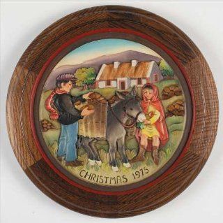 ANRI Carved Wooden Dated Christmas Plate 1975   IRELAND   Vintage   limited edition : Other Products : Everything Else