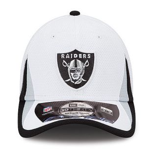 NEW ERA Mens Oakland Raiders Training Camp 39THIRTY Stretch Fit Cap   Size: