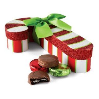 Williams and Bennett Belgian Chocolate Drenched Oreo Cookies in Holiday Gift Box : Gourmet Chocolate Gifts : Grocery & Gourmet Food