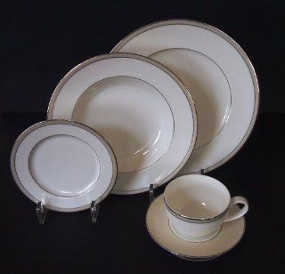 5 Piece Dinnerware / China / Place Setting Dish Display Stand (Item #684R) : Plate Display Stand : Everything Else
