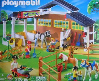 Playmobil Horse Stable Playset w 226 Pieces (2008): Toys & Games