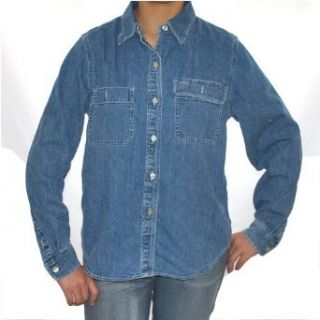 Womens Polo Ralph Lauren Jeans Company petite denim shirt. Very high quality brand name full button up jeans shirt with double button chest pockets and an incredible designer cutting.(Size:M   50147 50155): Clothing