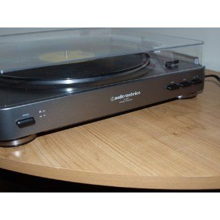 Audio Technica AT LP60 Fully Automatic Belt Driven Turntable: Musical Instruments