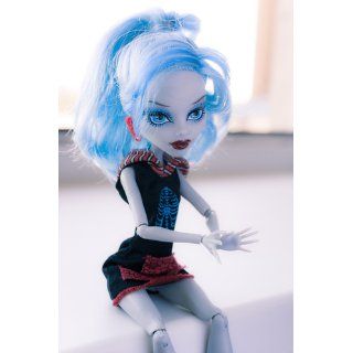 Monster High Basic Travel Ghoulia Yelps Doll Toys & Games