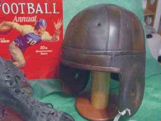 Texas A&M/USC Bulls Neck Leather Football Helmet (1920 1930s) : Sports Related Collectible Full Sized Helmets : Sports & Outdoors
