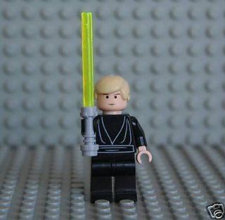 LEGO Star Wars   Luke Skywalker   from 10188 Death Star   Black Jedi: Toys & Games