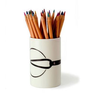 chris alis pen pot  by alison milner