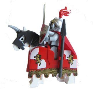 LEGO Royal Lion Knight Minifigure   Grill Helmet, Horse & Armor Kingdom: Toys & Games