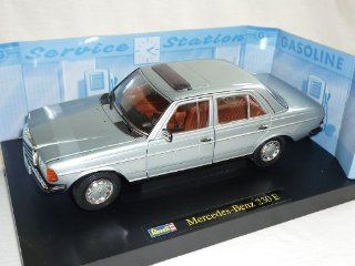 Mercedes Benz E klasse 230e 230 E W123 Silber 1/18 Revell Modellauto Modell Auto: Spielzeug