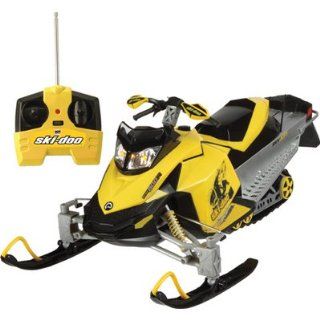 Interactive Toy Concepts 17'' Skidoo RC Snowmobile: Toys & Games