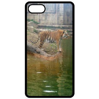 Tiger   Image Black Apple Iphone 5 Cell Phone Case   Cover: Cell Phones & Accessories