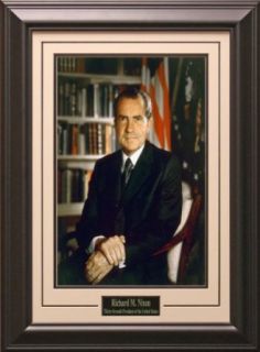 Richard M. Nixon 37th President of the United States matted and framed portrait: Entertainment Collectibles
