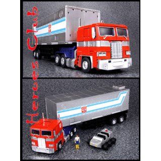Transformers Masterpiece MP 10 Convoy (Optimus Prime) w/ Trailer and Pilot: Toys & Games