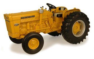 1:16 International 460 Industrial Tractor: Toys & Games