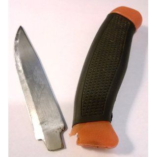 Mora of Sweden Clipper 840 Carbon Steel Knife : Fixed Blade Camping Knives : Sports & Outdoors