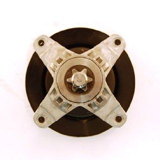 MTD LAWN MOWER PART # 918 04456 SPINDLE Assembly PULLEY : Lawn Mower Handle Parts : Patio, Lawn & Garden