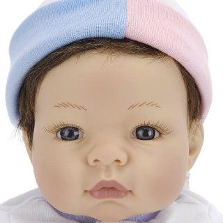 Lee Middleton Newborn Nursery Munchkin Brown Hair/Blue Eyes #934: Toys & Games