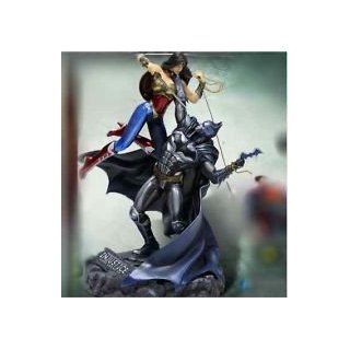 Injustice : Gods Among Us UK/EURO Import Collector's Edition Exclusive statue of Batman choking Wonder Woman from Xbox 360, PS3 and Wii U [PlayStation 3]: Everything Else