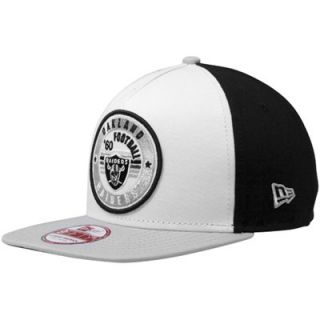 New Era Oakland Raiders Retro Circle Snapback Hat   White/Black/Silver