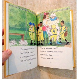 Grandmas at Bat: Emily Arnold McCully: 9780060210311:  Children's Books