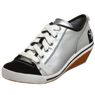 Steve Madden's Fix Women's Enigmaa Sneaker, Silver, 7 M US: Shoes