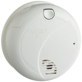 First Alert SA710CN Smoke Alarm with Photoelectric Sensor   Smoke Detectors  