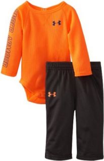 Under Armour Baby Boys NewbornSleeve Hit Waffle Bodysuit, Orange/Grey, 0 3 Months: Clothing