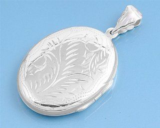 Sterling Silver   Oval Locket Pendant   Engraved Finish   38mm Height: Locket Necklaces: Jewelry
