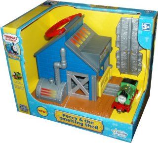 Thomas and Friends Exclusive Take Along Vehicle Playset   Percy and the Smelting Shed with 1 Durable Die Cast Train Engine (Percy), 2 Straight Tracks and 1 Sodor Scrap Metal Recycling Smelting Shed: Toys & Games