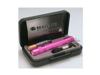 Maglite Solitaire HOT PINK torch 1 x AAA. Gift boxed with battery