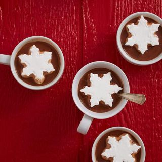 Saxon Chocolates Hot Chocolate with Marshmallows Gift Set   7921428